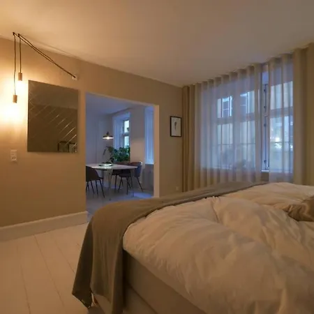 Boheme Chic & Kings Garden. Apartman